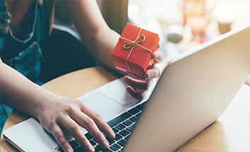 How Buying & Sending Gifts Online Benefits You!
